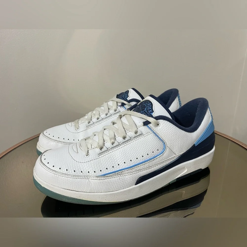 Nike‎ Air Jordan 2 Retro Low UNC 